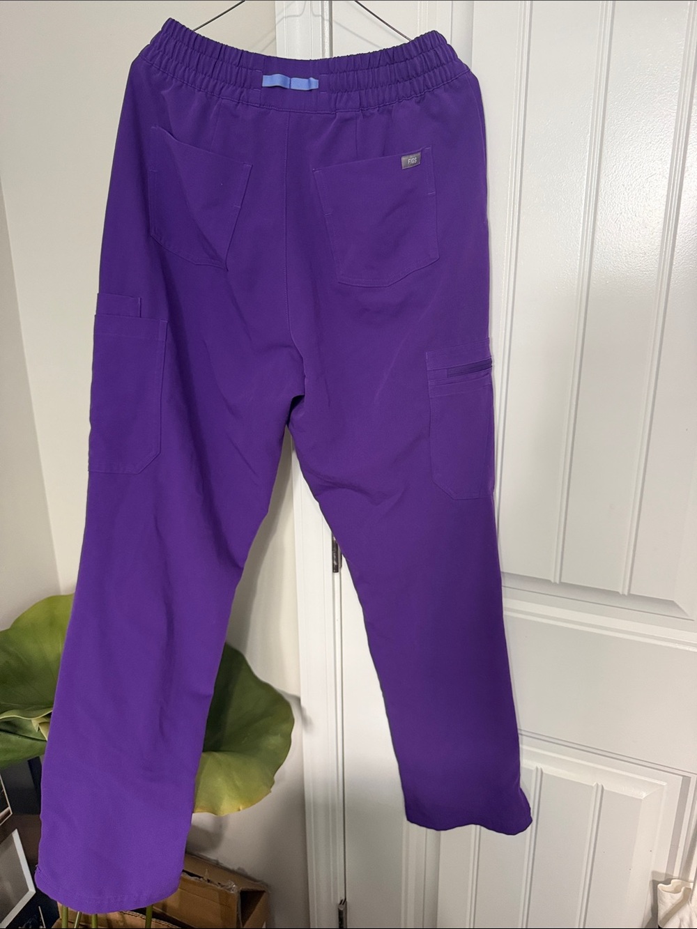 Women’s Fig scrub pant